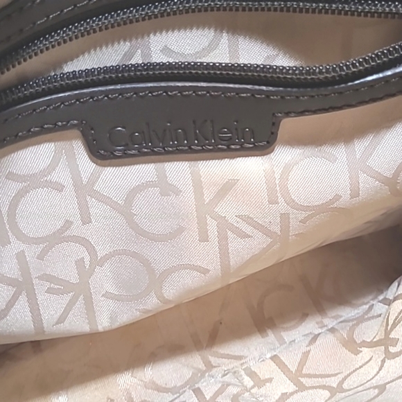 Calvin Klein bag - Picture 6 of 11